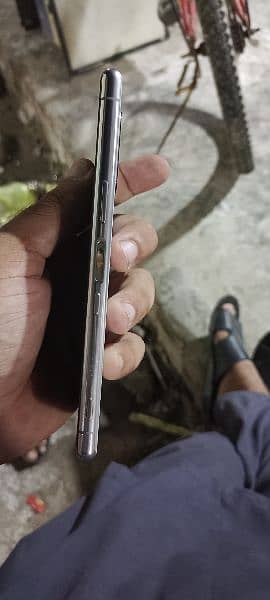 Song Xperia 5 10/10 condition 8