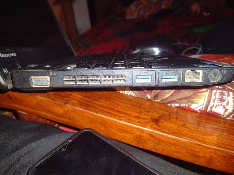 Lenovo Thinkpad 4 GB ram 300 GB harddisk laptop for sale. 5