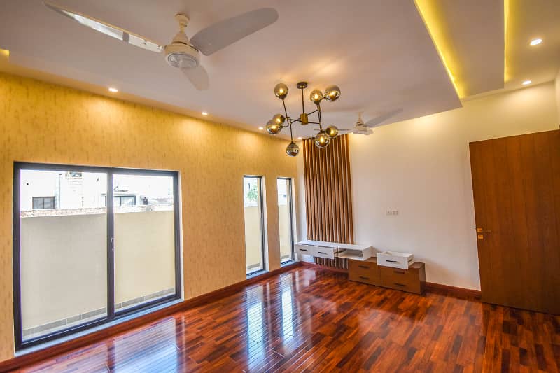 1 KANAL ULTRA MODERATE BUNGALOW FOR SALE 25