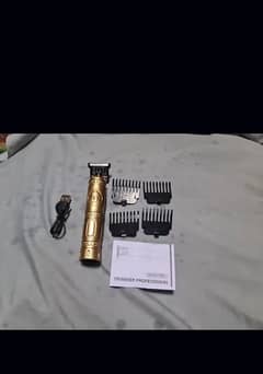 Vintage Style Trimmer with four combs