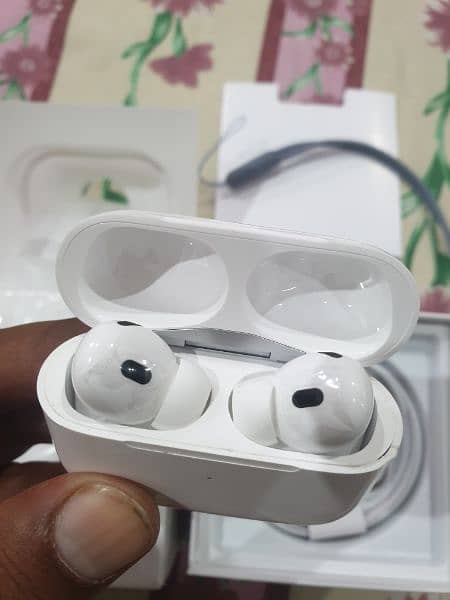 Airpods 4