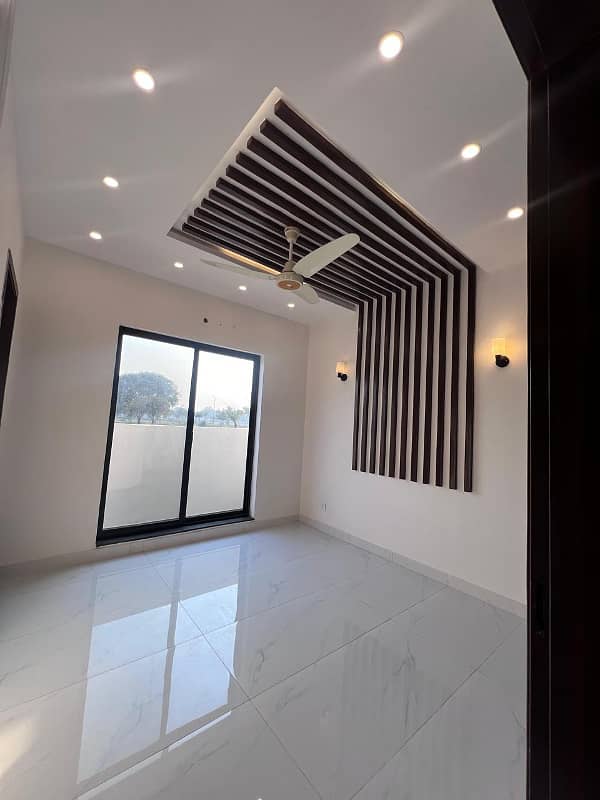 Elegance Redefined: 5 Marla Brand New Modern House in DHA Phase 9 Town! 6