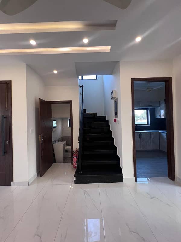 Elegance Redefined: 5 Marla Brand New Modern House in DHA Phase 9 Town! 20