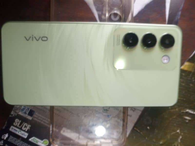 vivo y100 4