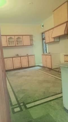 One kanal upper portion for rent in Model Town best for family near to DPS 0