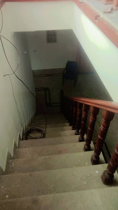 One kanal upper portion for rent in Model Town best for family near to DPS 3