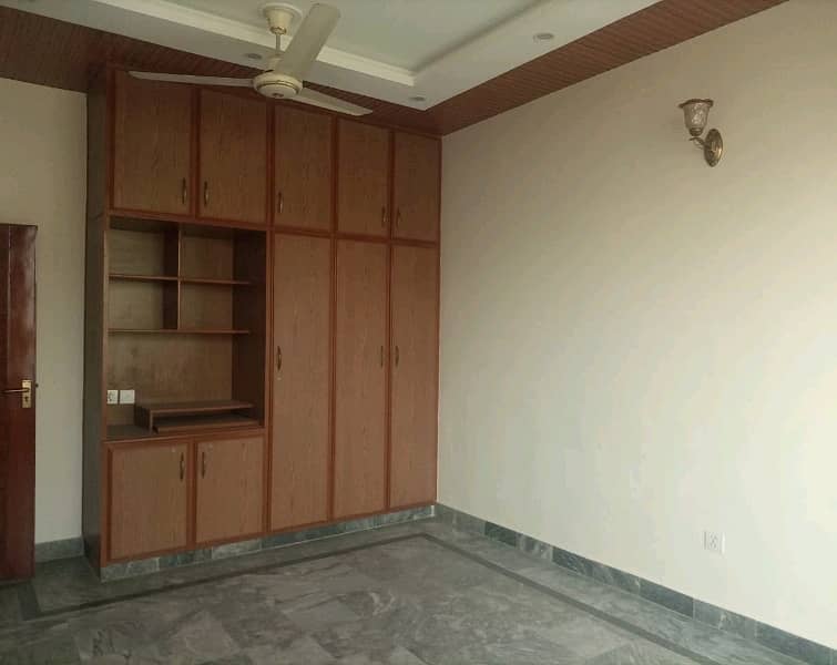 1 Kanal House Up For sale In Johar Town Phase 1 - Block F2 2