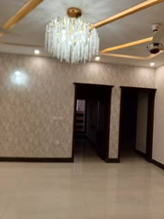 Johar Town Ideal Location Q Block 5marla new Beautiful And Solid House For Sale