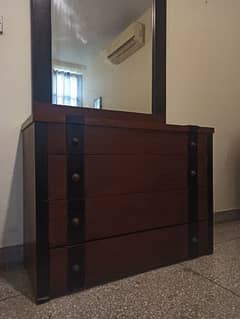 dressing table with 4 big drawers