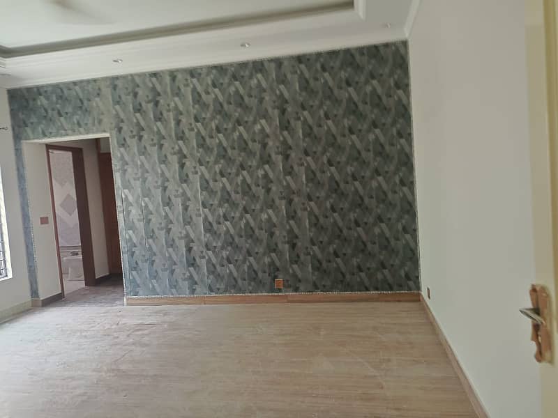 2kanal Upper Portion (Lower Lock) 3bed Tv Lounge Available For Rent In DHA Phase 2 Near Lalak Jaan Chowk 34