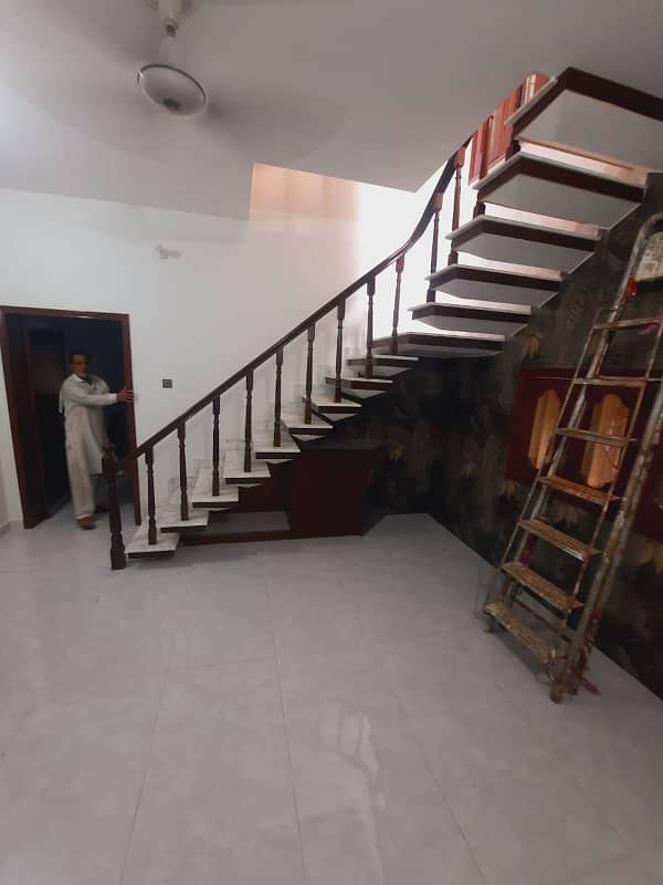 10 Marla 5 Beds Full House Available For Rent In Dha Phase 3 6