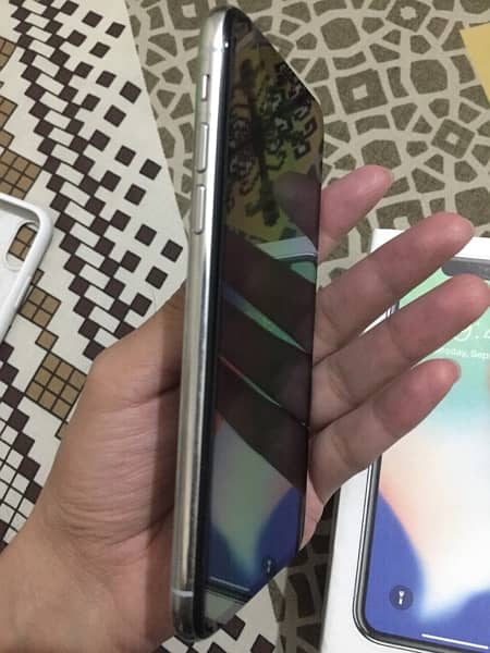 iPhone X - 64Gb ( PTA APPROVED ) 4