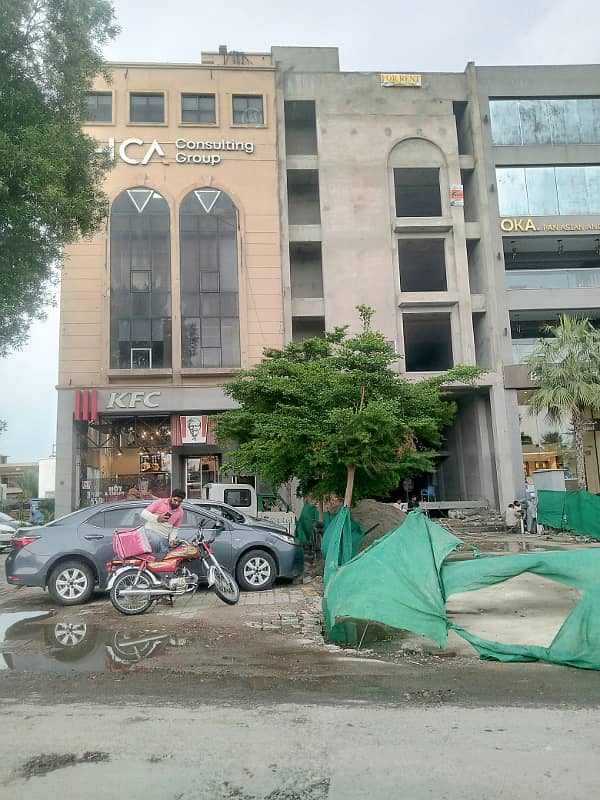 08 MARLA BRAND NEW FULL PLAZA AVAILABLE FOR RENT IN DHA PHASE 5 MAIN MB CCA BLOCK NEAR BY ( KFC ) & ( JALAL SONS ) TOP LOCATION 7