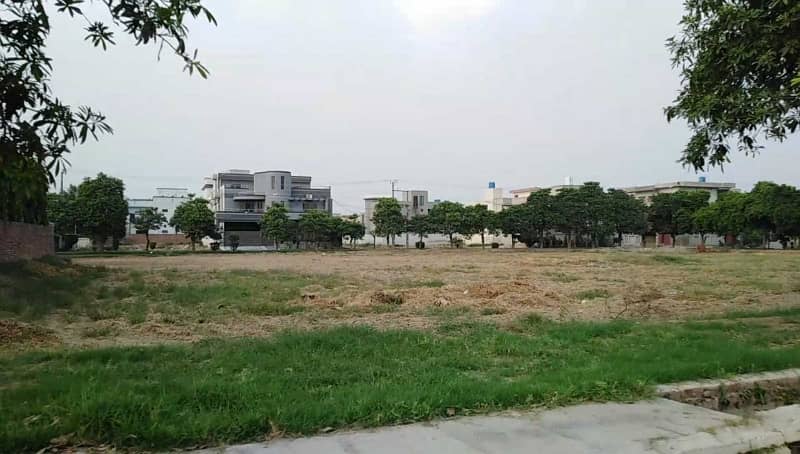 Get This Amazing 1 Kanal Residential Plot Available In LDA Avenue 3