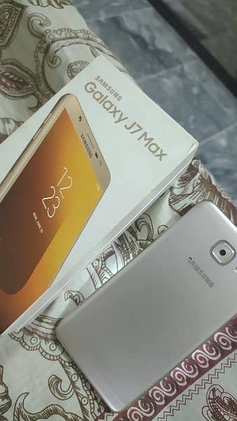 Samsung galaxy j7max 0