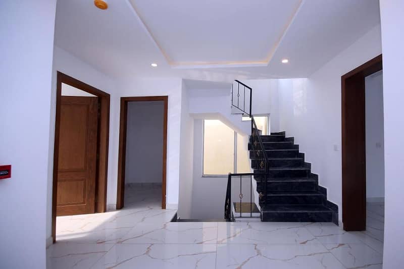 5 Marla House Available For Rent In DHA 9 Town 4