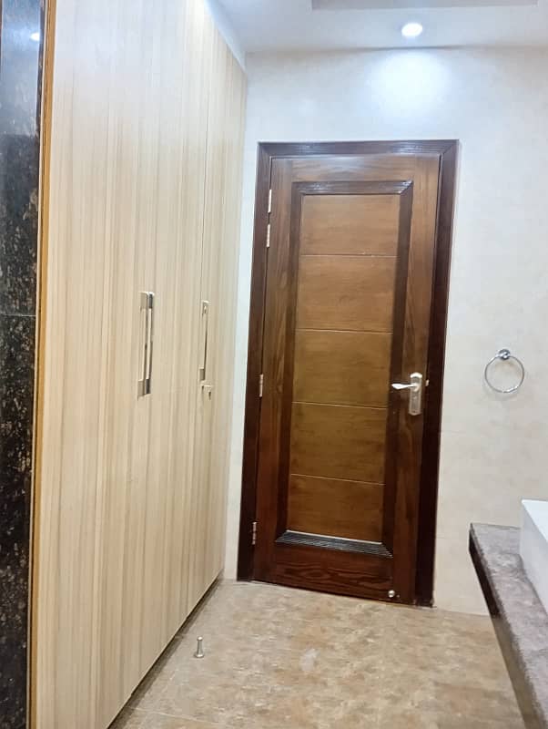 1 Kanal Upper Portion Available For Rent 9