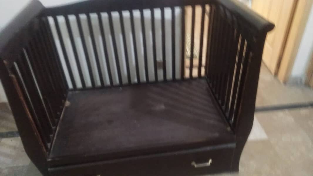 Pure woodan Baby cot 1