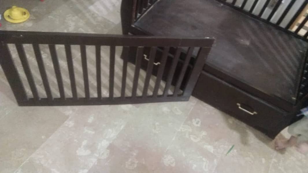 Pure woodan Baby cot 3