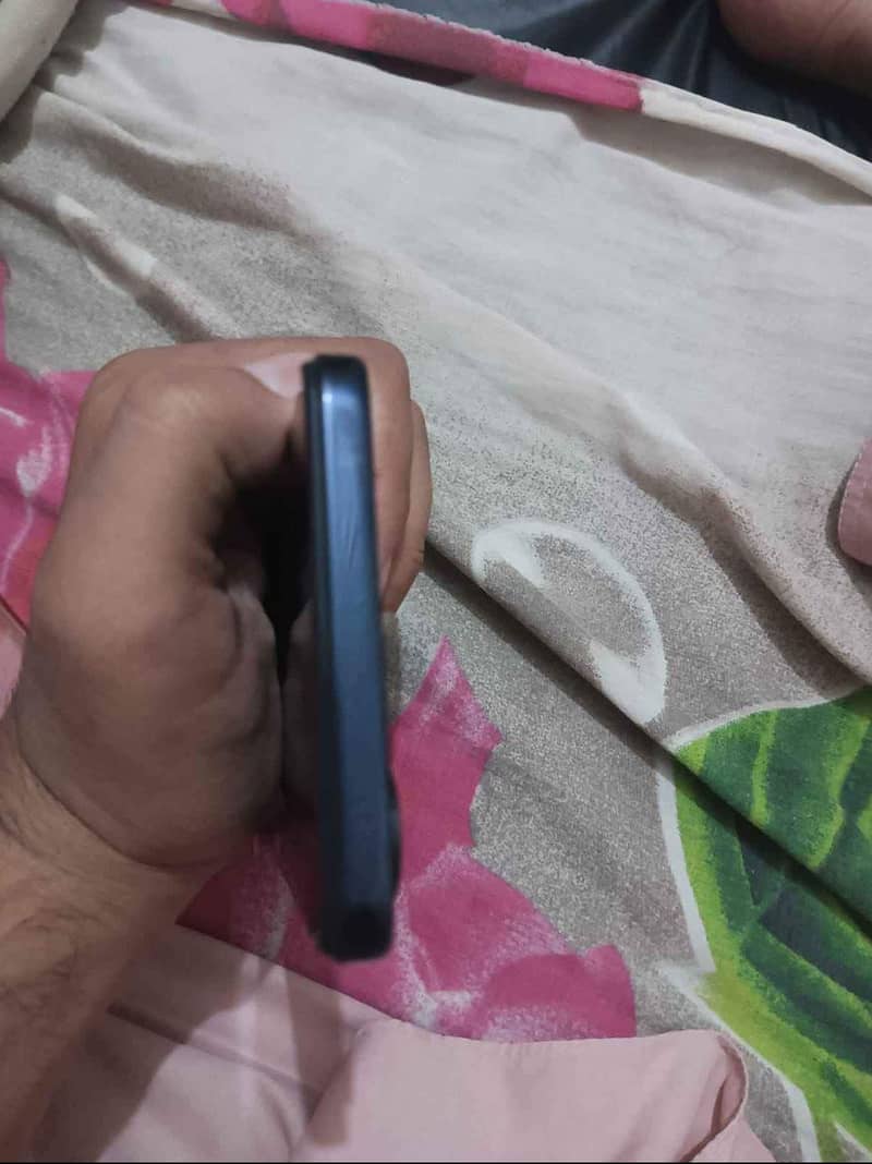 Tacno Camon 19 Neo mobile back cover nd charger 0