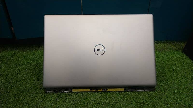 Dell precision 7750 2