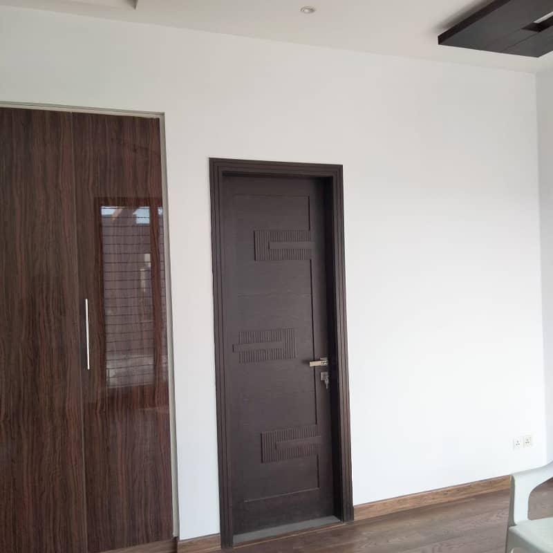 1 Kanal Upper Portion Available For Rent 9