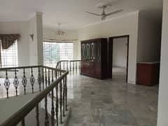 Complete 1 Kanal Neat House Available For RENT 0