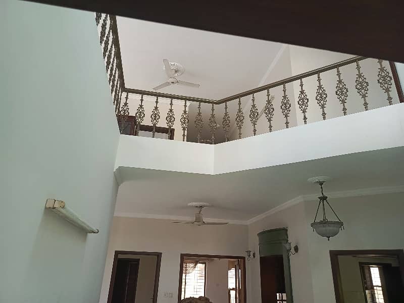 Complete 1 Kanal Neat House Available For RENT 19