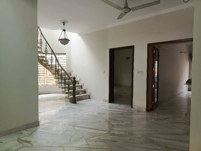 Complete 1 Kanal Neat House Available For RENT 25