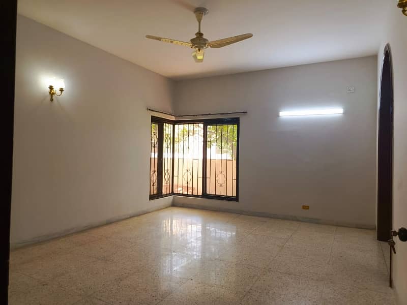 Elegant Top Prime Location Corner House For Sale 1