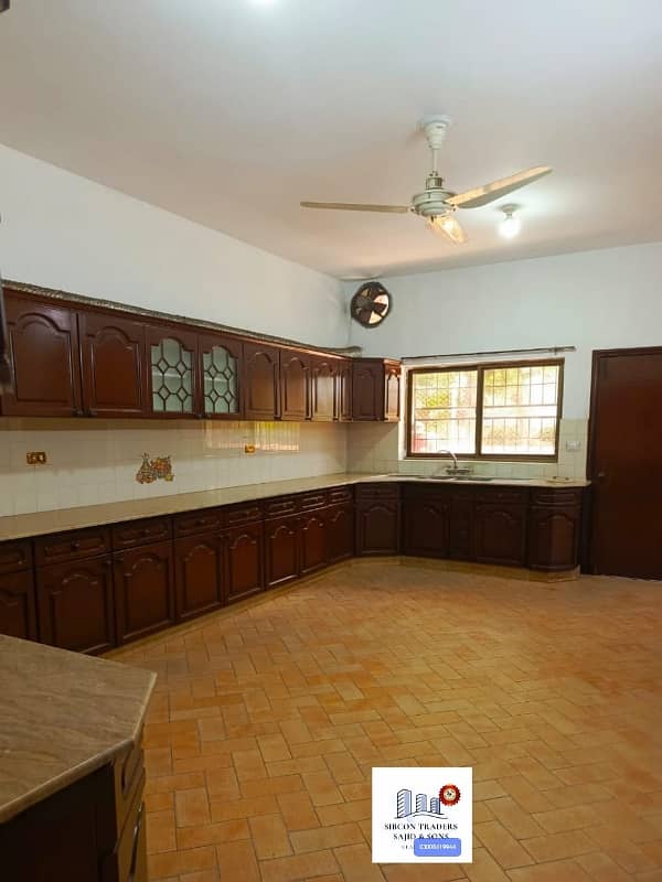 Elegant Top Prime Location Corner House For Sale 2