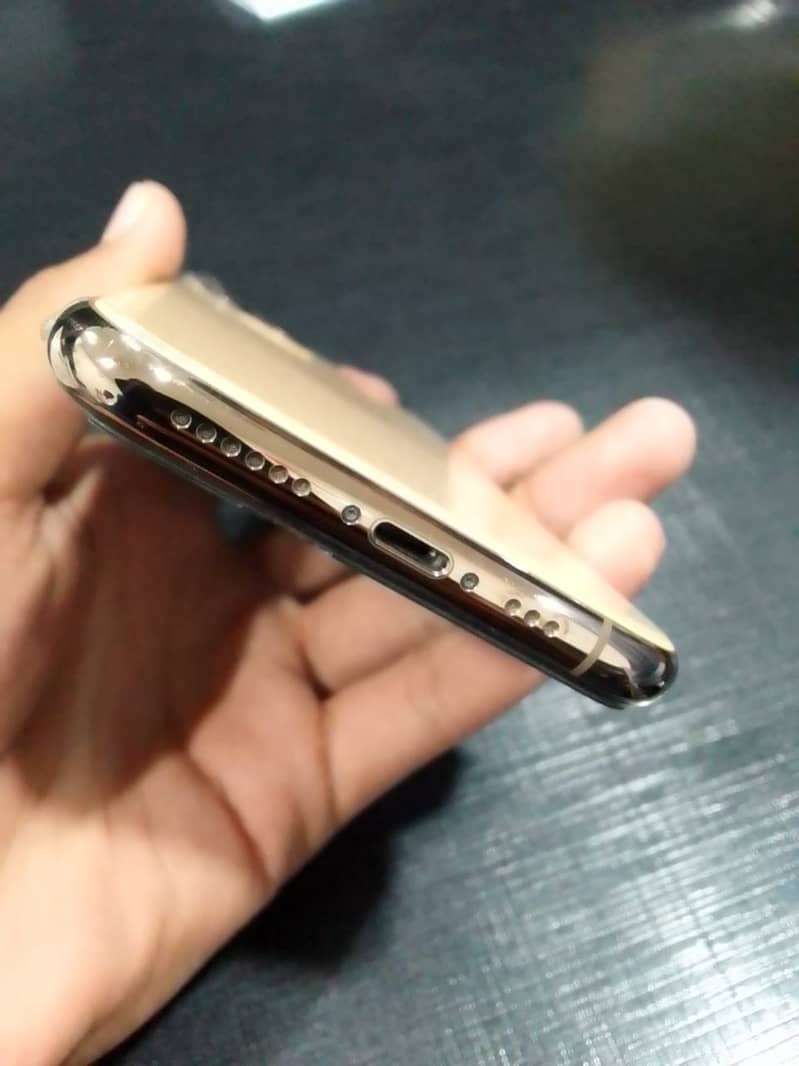 iPhone 11 pro duel Pta approved 10/10 condition 2