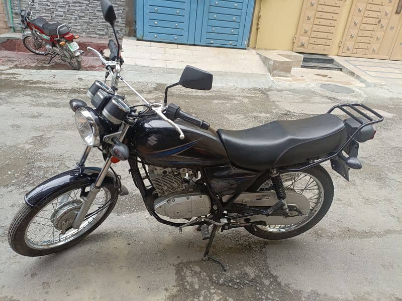 Suzuki gs 150 1