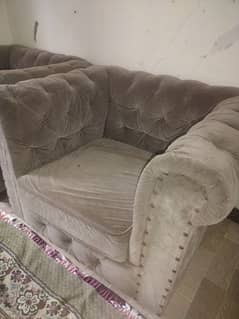 used 7 seater sofa set in reasonable price 0