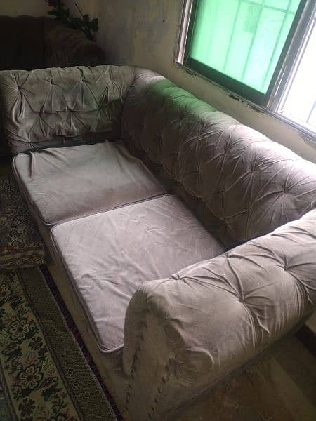 used 7 seater sofa set in reasonable price 3