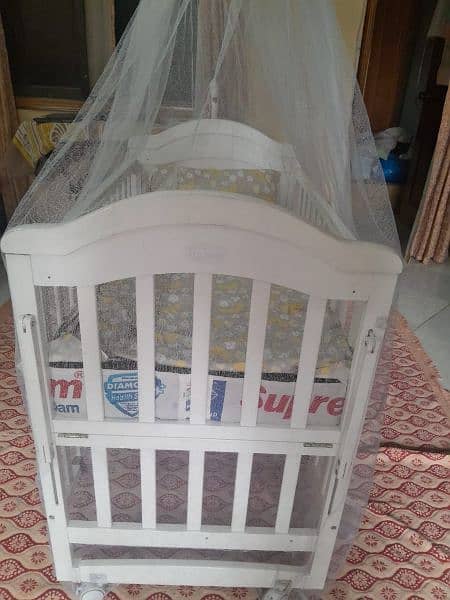 Tinnies cot with matress 2