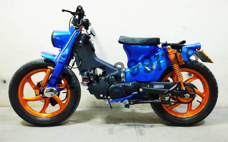 HONDA SUPERCUB MODIFIED 2