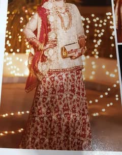 used lehenga with jewlery