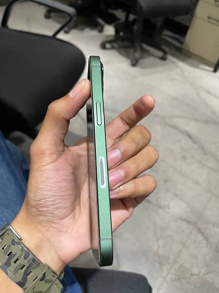 I phone 13 brand new midnight green 128gb jv 8