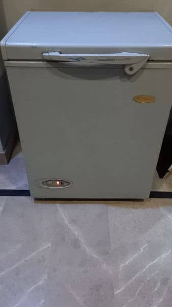 Excellent condition refrigerator and deep freezer sale 4