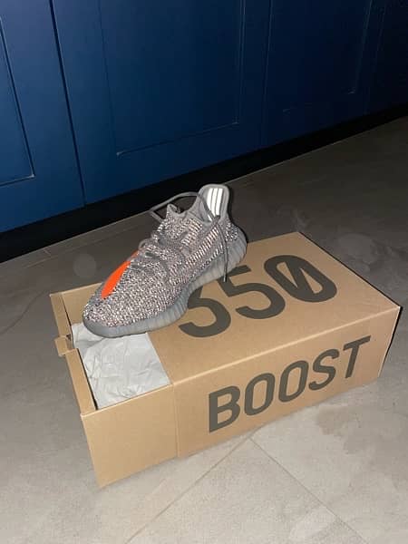 Adidas Yeezy boost 350 V2 3