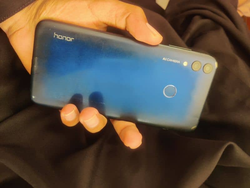 Huawei Hono 8c 4