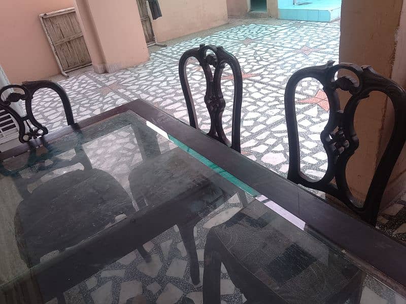 Dining table for sale 4