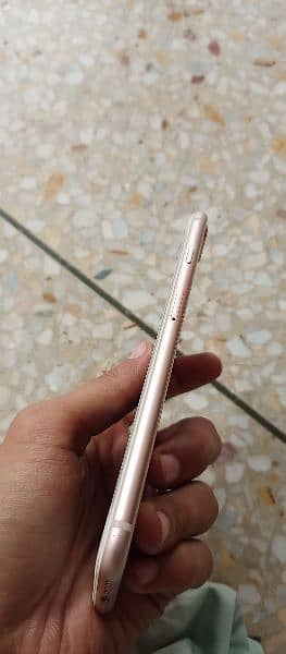 iphone 8 plus non pta 64GB 10/10 condition 3