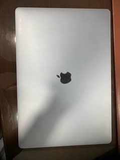 MacBook Pro 2019 i9 16 inch