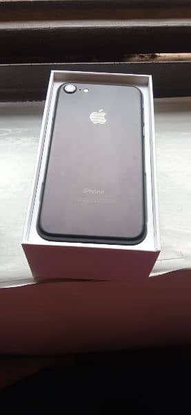 just like a new iphone 7 256GB with box 1o 1o condition non pta 1