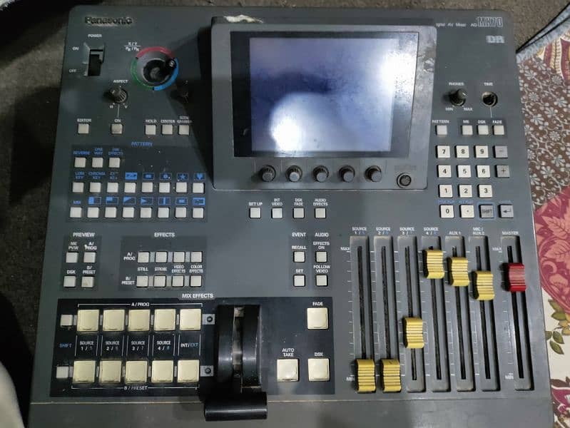 Digital Audio Video MIXER PANASONIC original  MX70 1