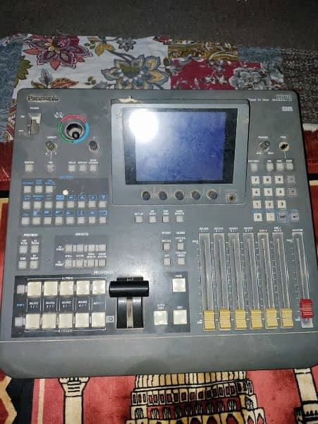 Digital Audio Video MIXER PANASONIC original  MX70 2