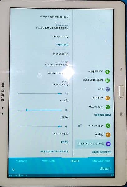 Samsung Galaxy note P-600 Tablet . 7