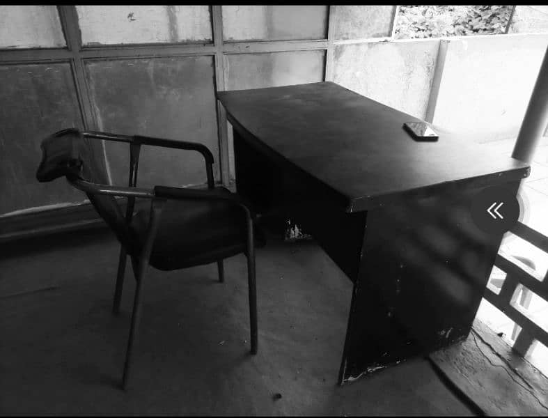 Office Tables and Chairs 4